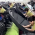 大批量手工制作雨伞的过程，中国一家了不起的雨伞工厂
