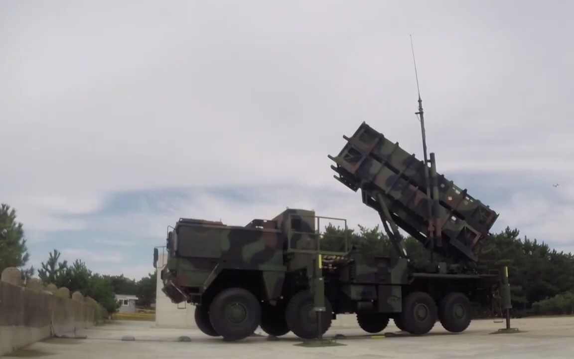 韩国爱国者2防空导弹发射