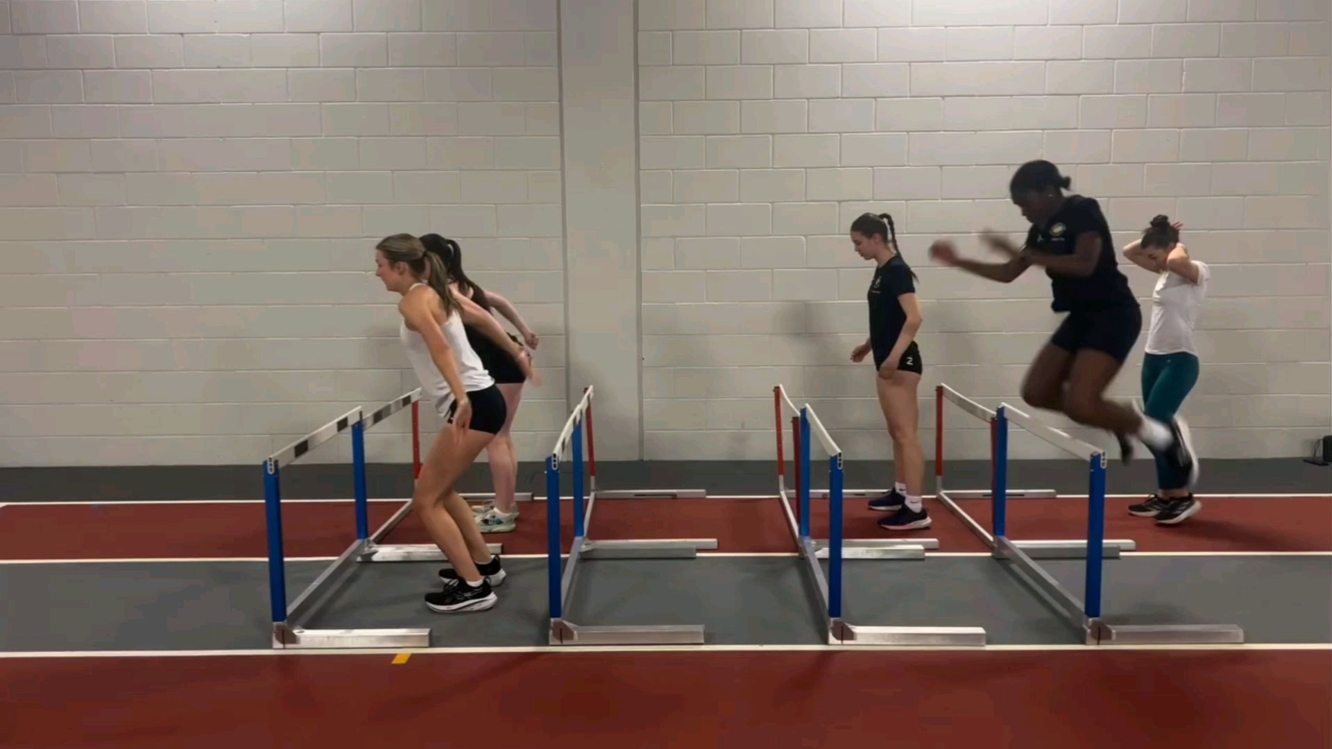 青少年运动员打好基础动作，学好基本技术，才能更好进步！