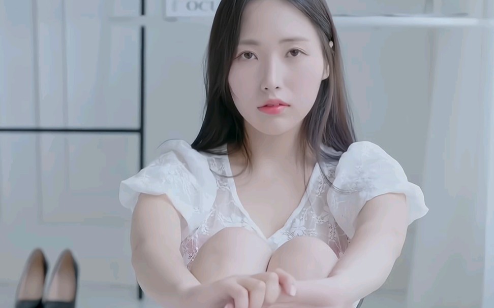 Yanhua white lace tulle long dress, sexy, warm and charming