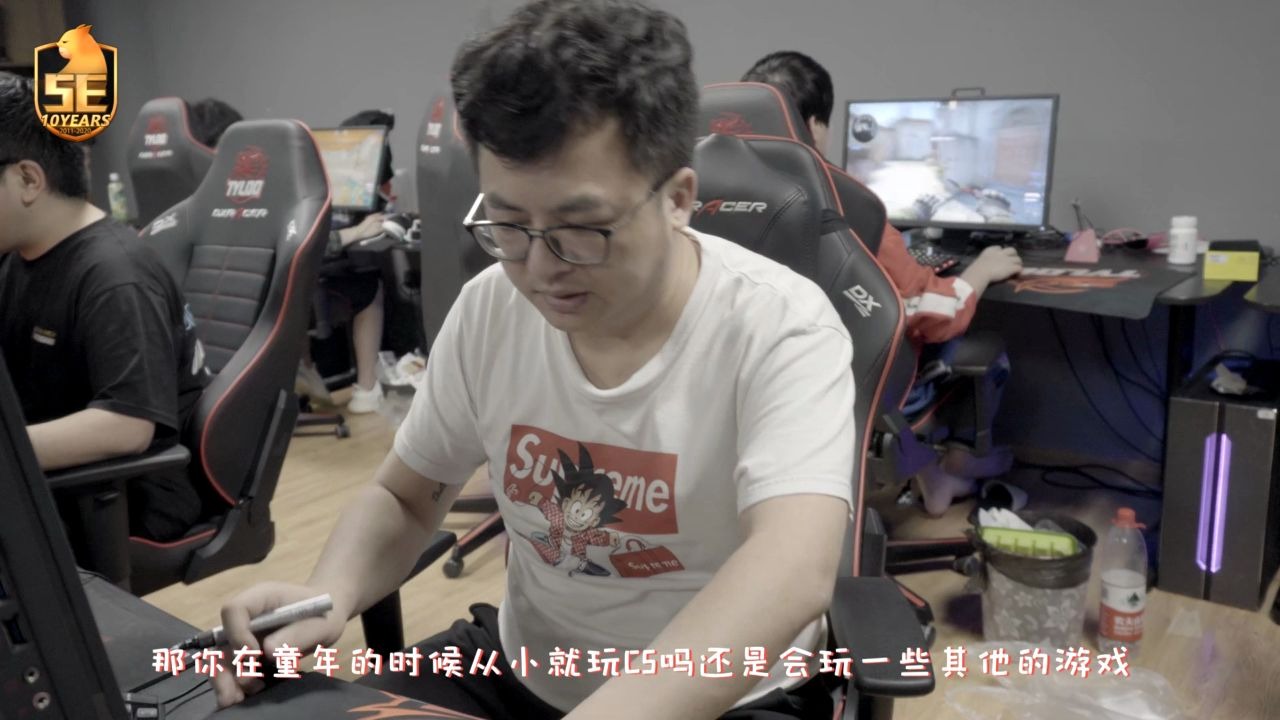 tyloo61儿童节小采访danking小时候玩摩尔庄园小鬼立志当武装特警节目