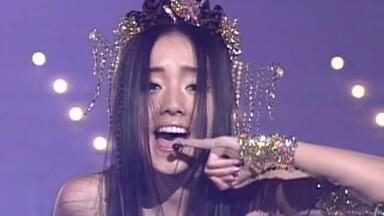 【舞曲全开麦】韩国百变天后李贞贤现场演唱精选 看看第<em class="keyword">一代</em>韩流<em class="keyword">女王</em>的真唱实力