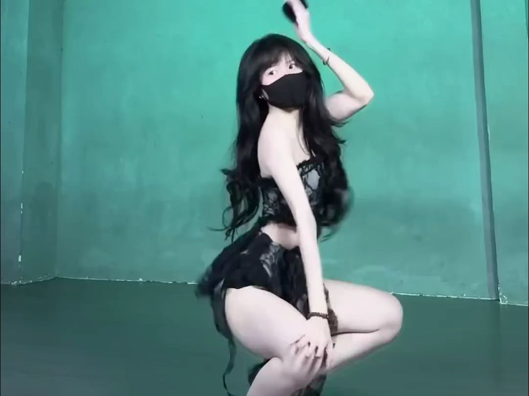 Yimmy Yimmy Dance Trend (Bollywood)