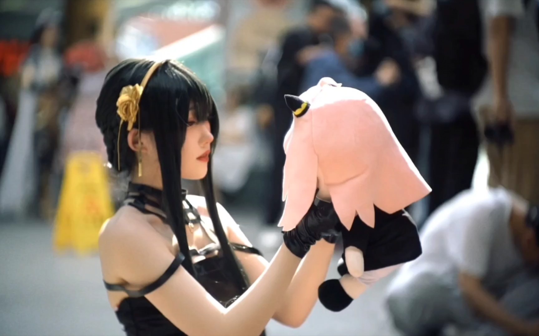 What's it like to run into your mom at Comic-Con?