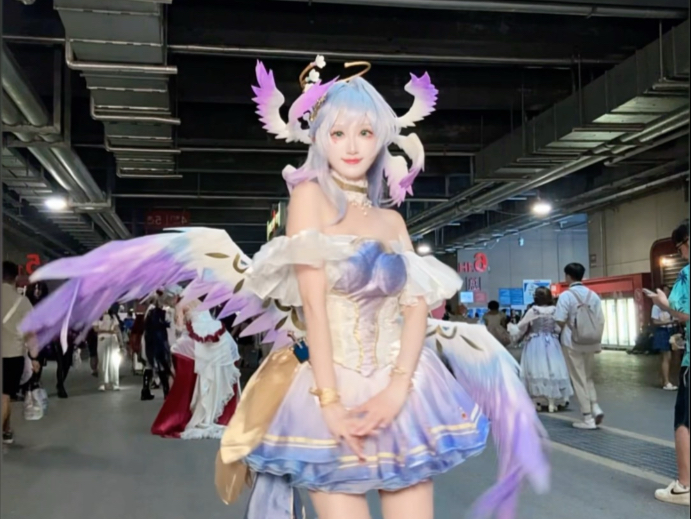 There's this robin entering cpsp comic con!