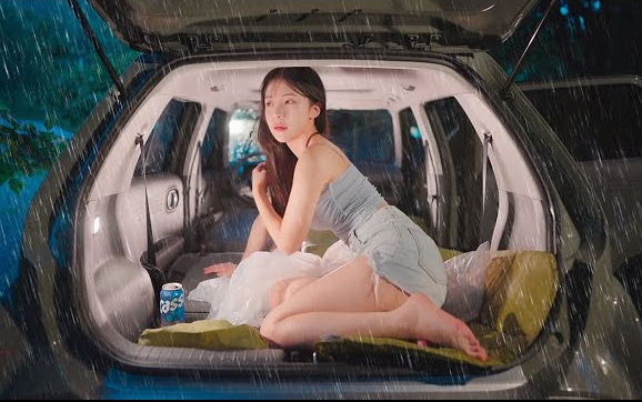 李多慧：台湾也有车宿吗..? 享受雨中森林，在小型车里睡一晚 一波三折的李多慧牌casper车宿露营
