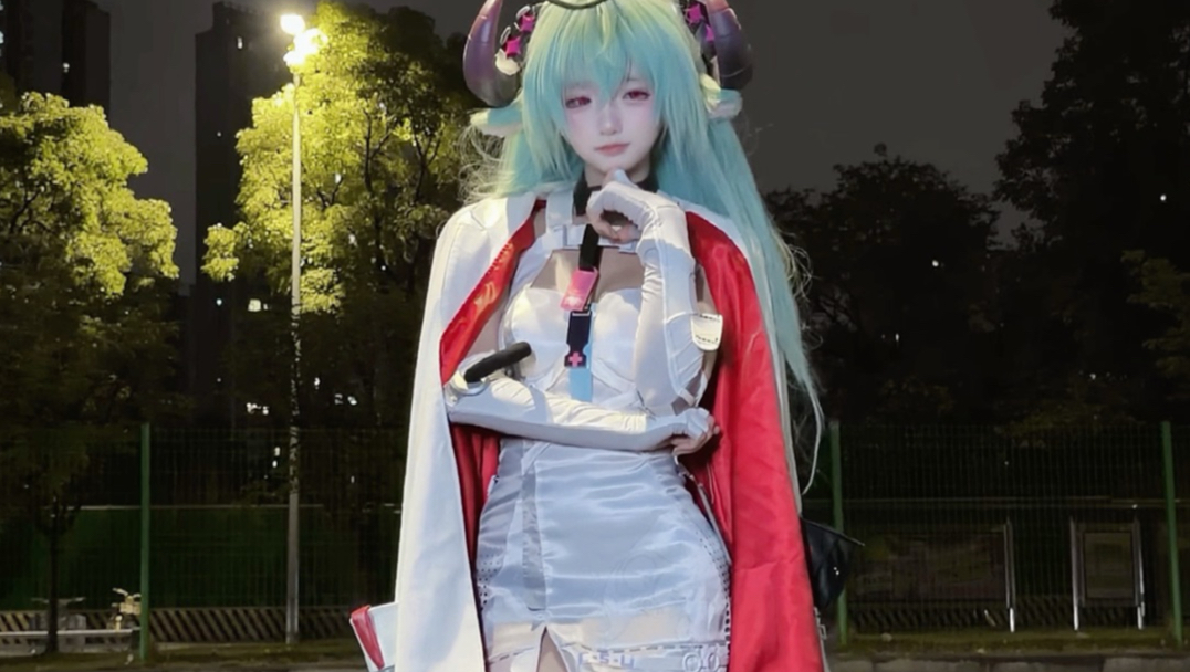 - 一起吃鱼好不好呀 我看你挺会挑刺的…