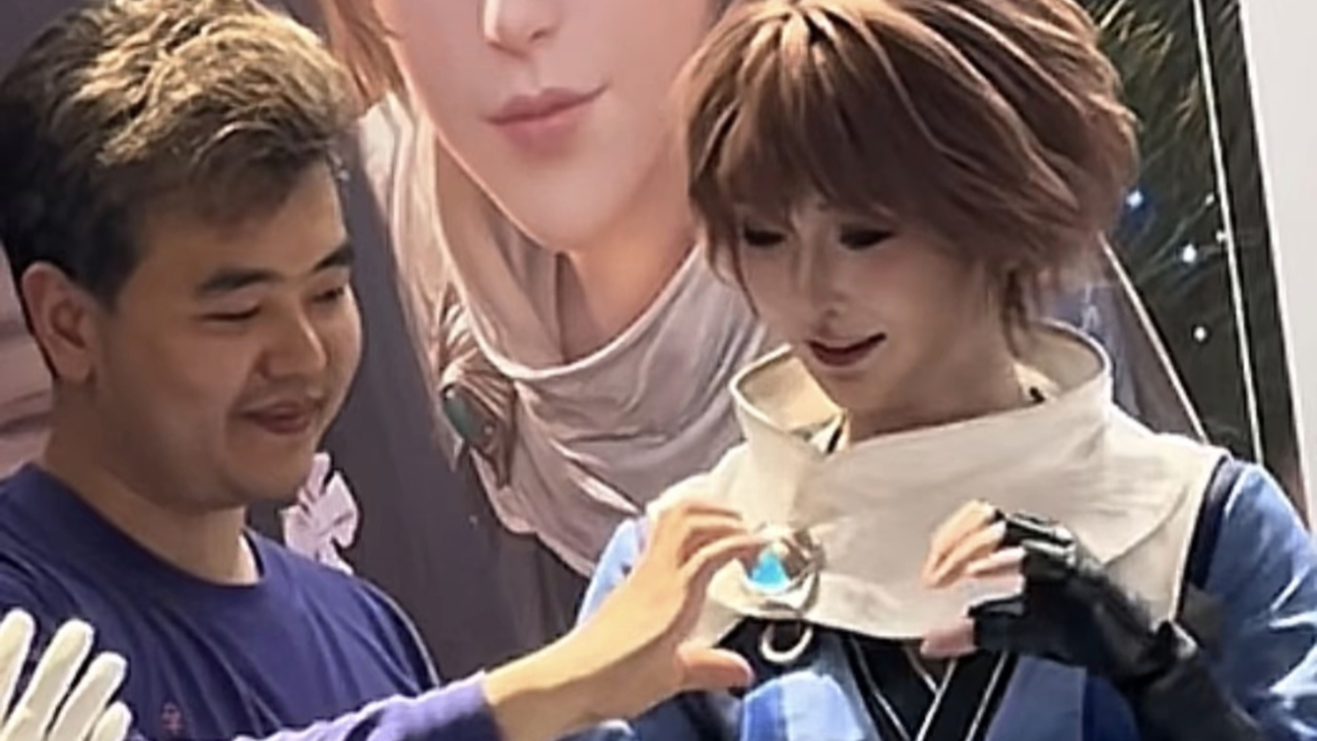 国内coser无视玩家比心！coser吃着宅男的饭，为何都普遍厌男？ | 三哥懂不懂_日常区-coser家，cosplay爱好者，二次元聚集地，动漫文化，新番资讯，ACG，Coser展示