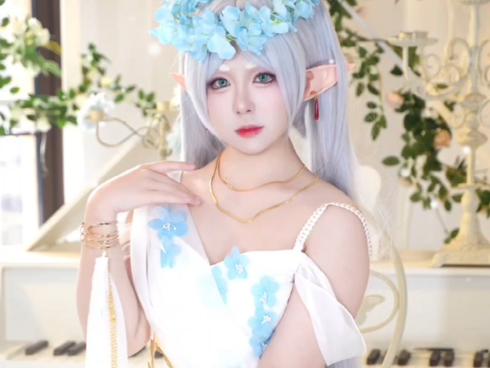 Serine/Furiren cosplay / Season 2 has ended—let's celebrate!