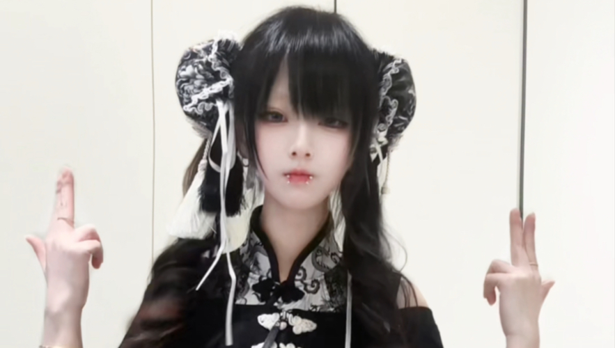 不知道 我的身材很曼妙