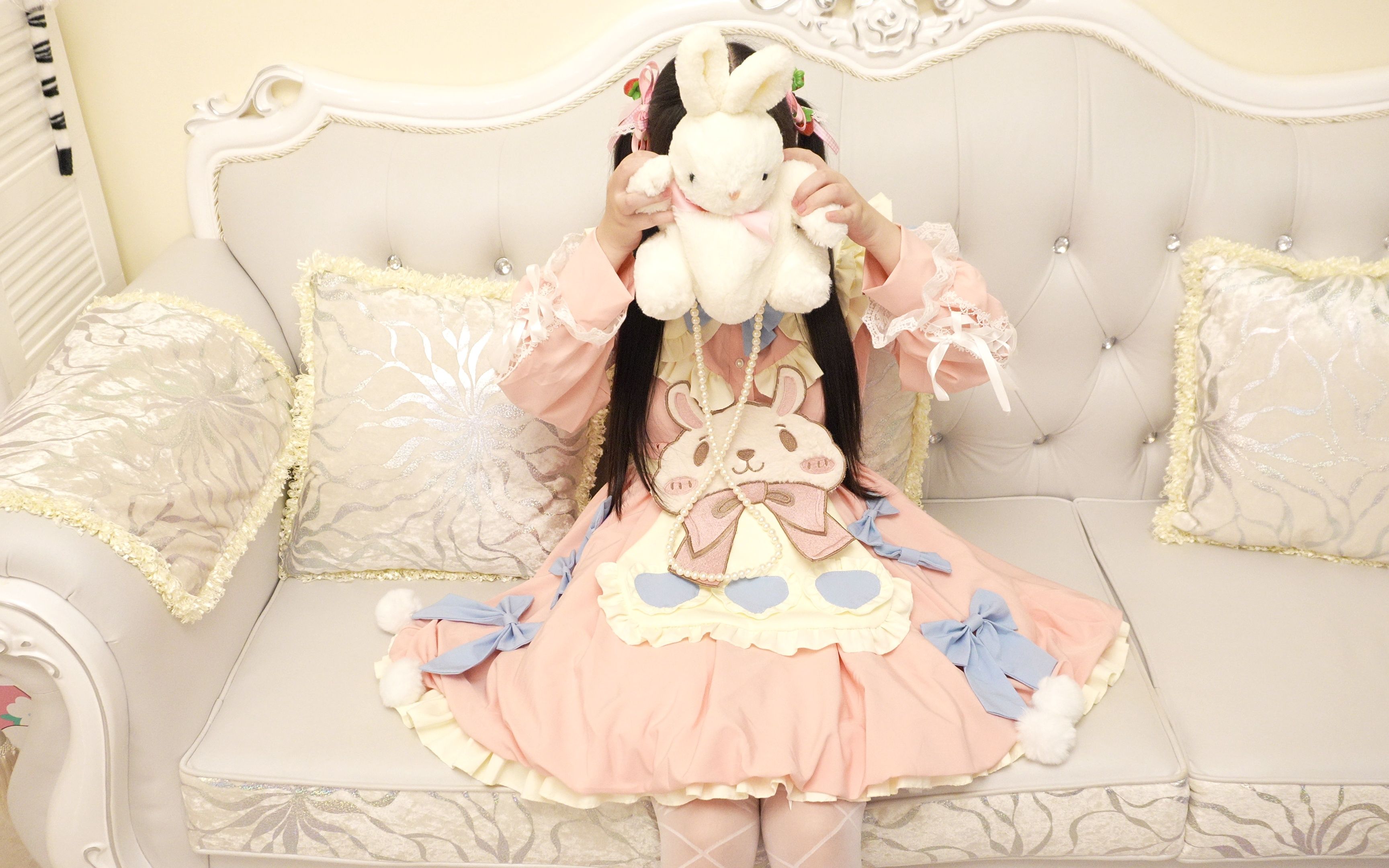 [150cm Ice Ling Purple] New Lolita dress revealing her face and singing (first 15 seconds of shyness covered up with a rabbit)
