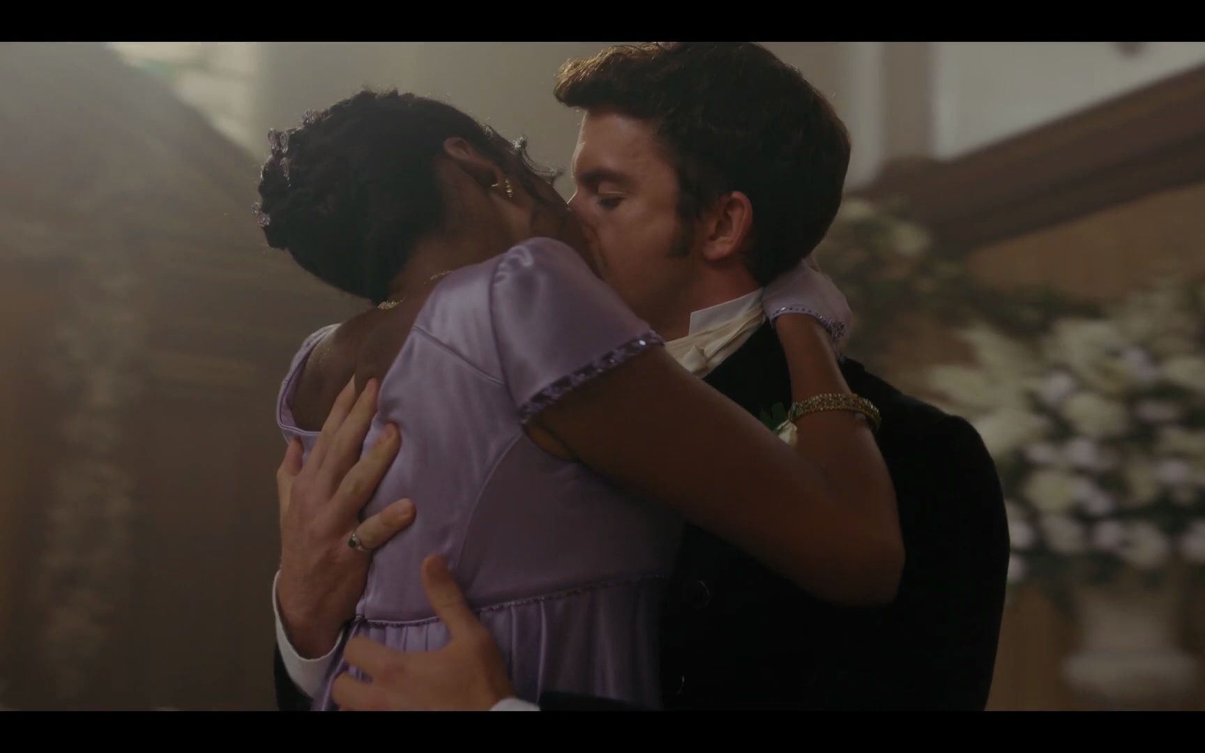 【网友剪辑的男女主】 - Bridgerton Season 2  Kissing Scenes — Anthony and Kate