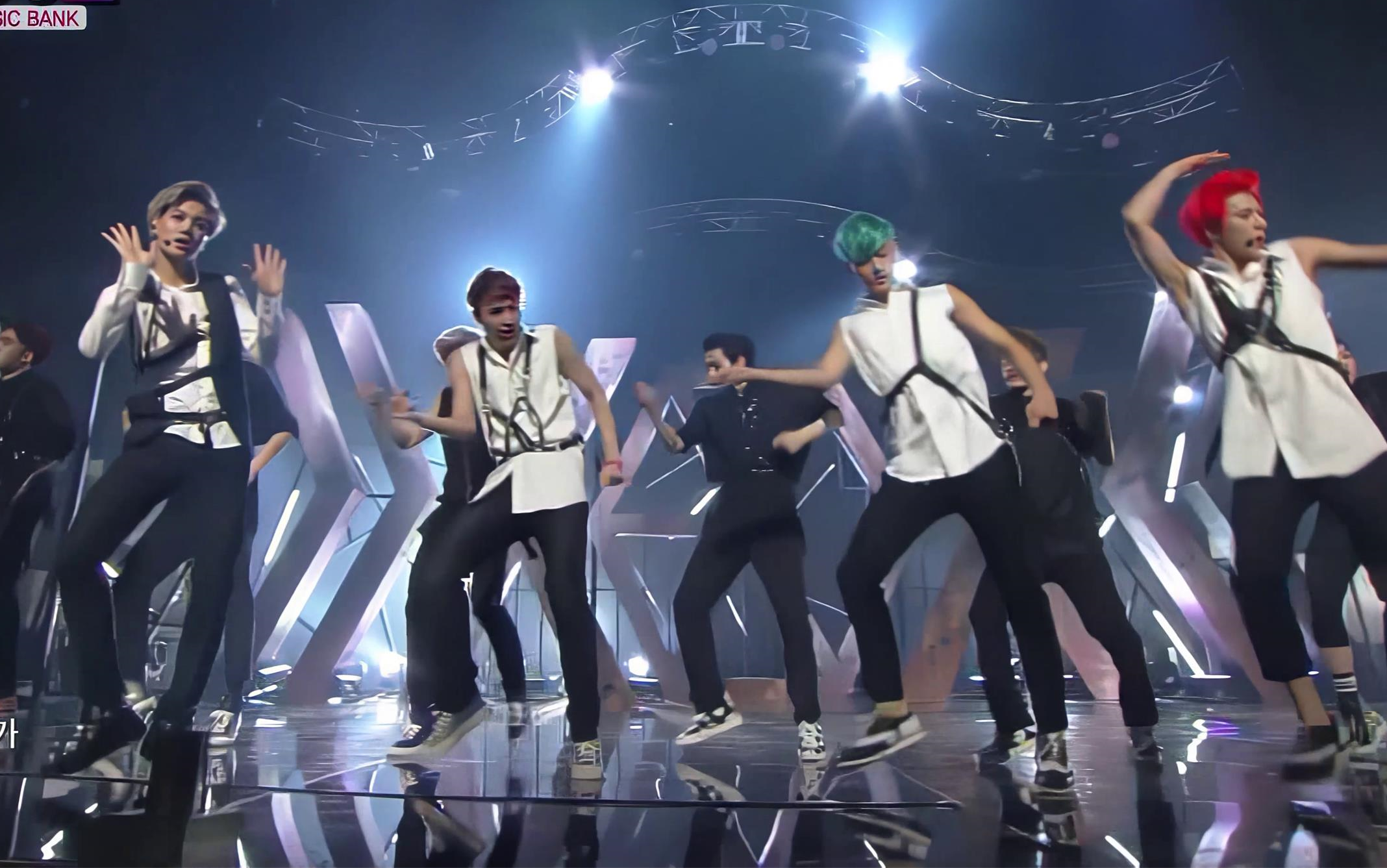 【4K 舞台】EXO《 咆哮/Growl 》KBS Music Bank 20130802