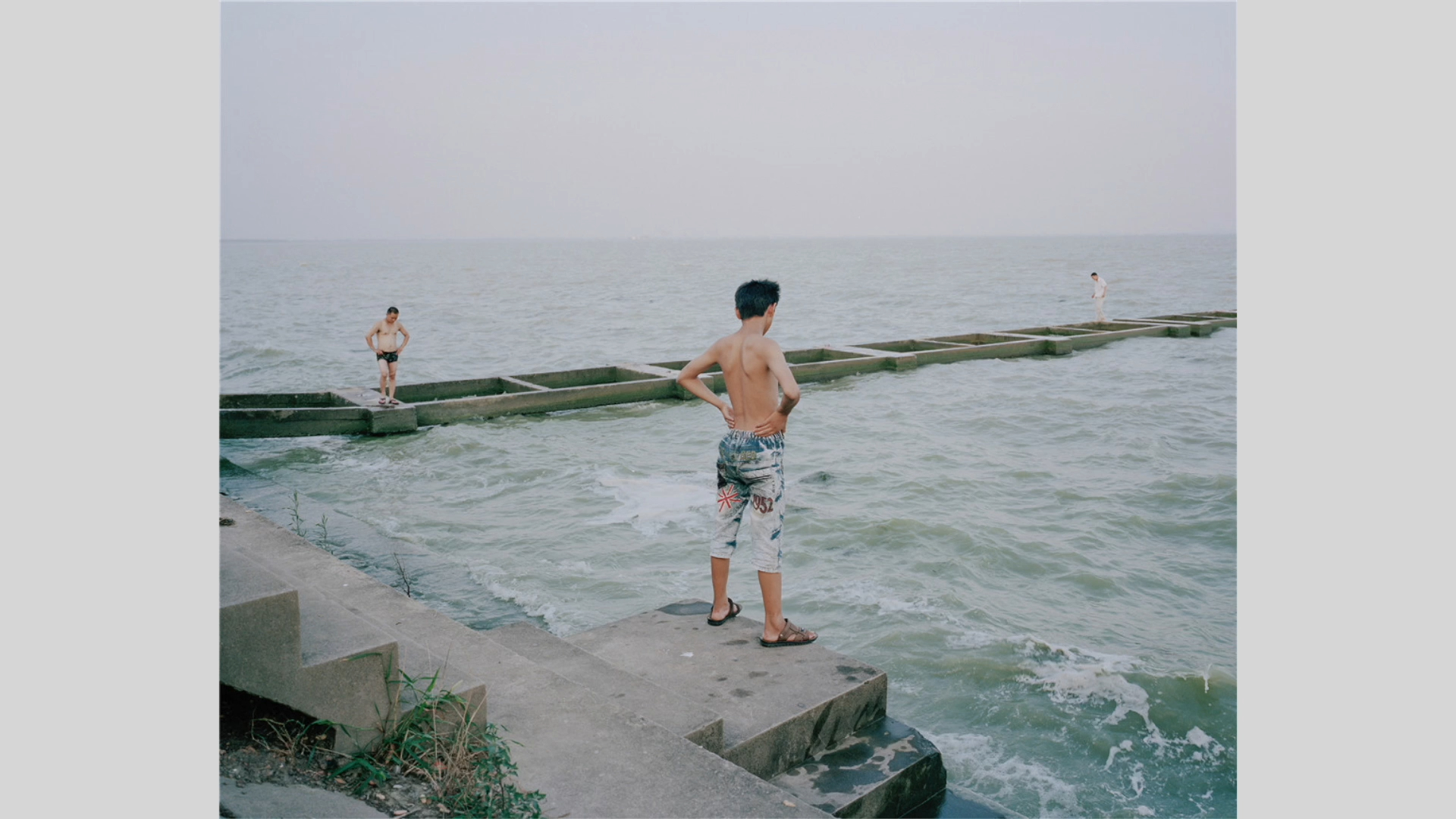 【提升审美】陈亮《在水一方》2015年第五届侯登科纪实摄影奖提名作品