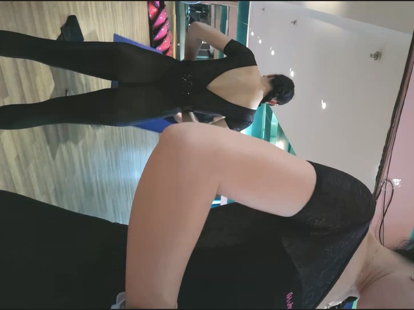 国内健身-HY-YZ-2024-04-15 黑条T+黑 A