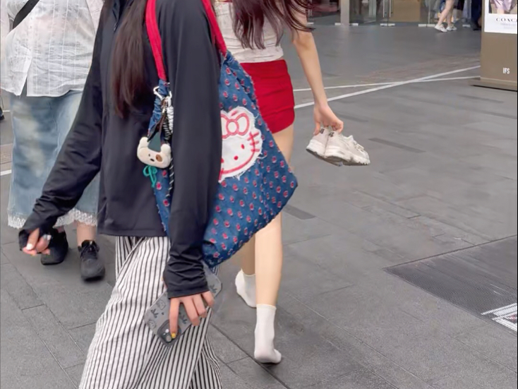 和我在成都的街头走一走