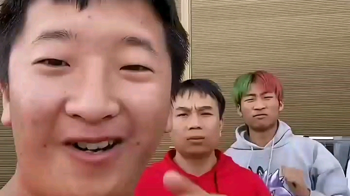 成杰的广告套餐