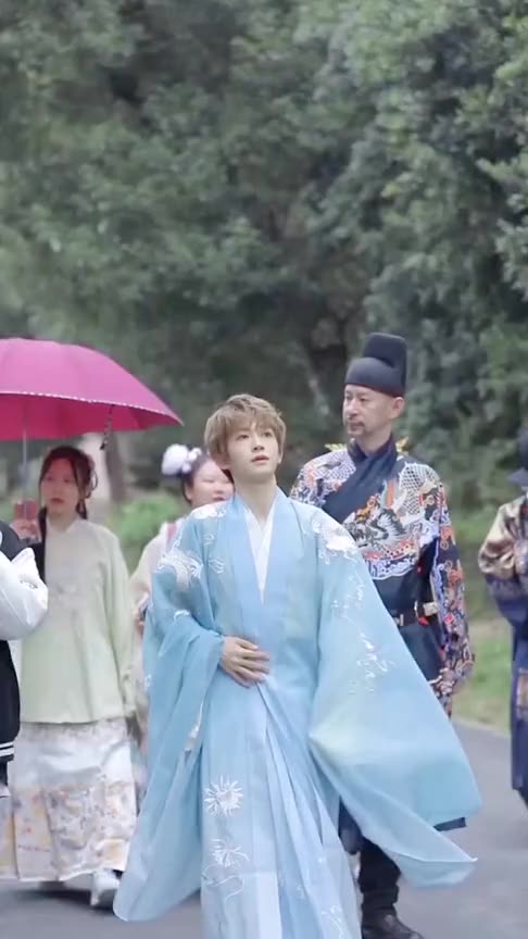 刘宇汉服小哥哥太帅了吧又萌又帅