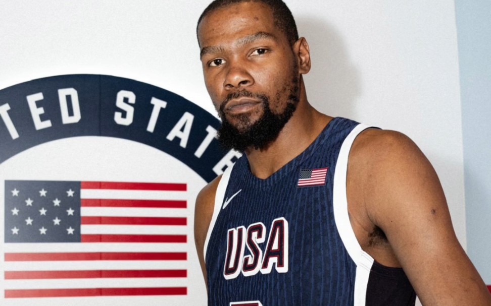 杜兰特拍摄美国男篮球衣宣传照
