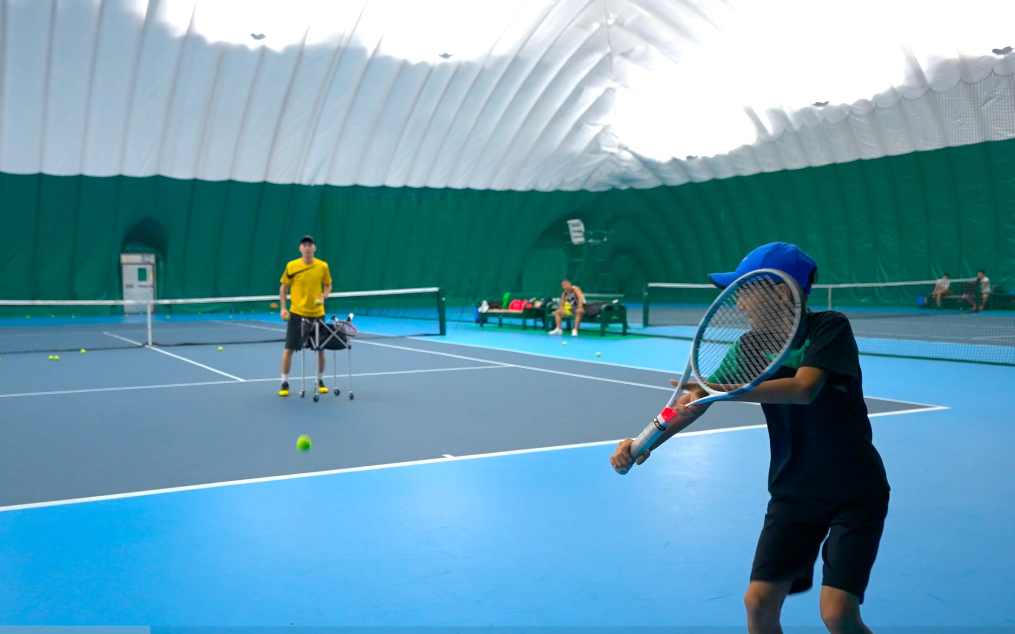 4K HDR【网球教学-言之有理】5.0大佬教我如何让单手反拍防守步伐更6B