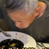 在东本生活了半辈子的大爷 第一次吃人均1000+的西餐