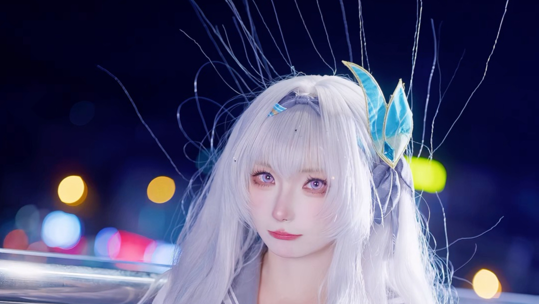 Do not play with snow spray carelessly.