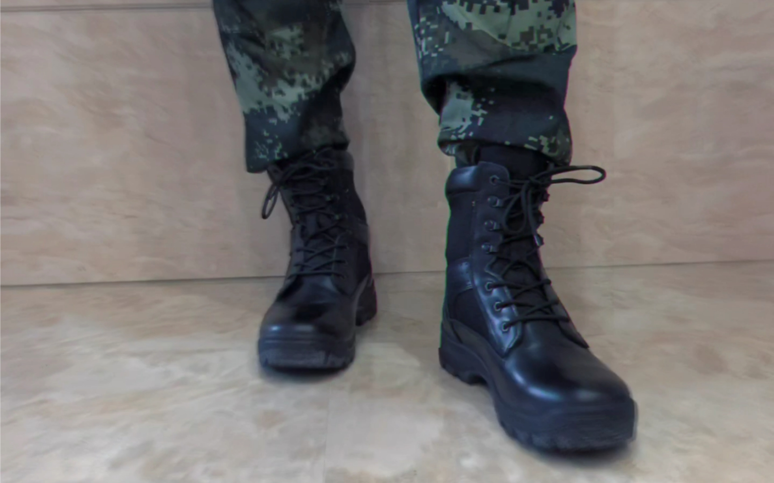 想知道现在中国军队的鞋子是怎么样的？ - 知乎