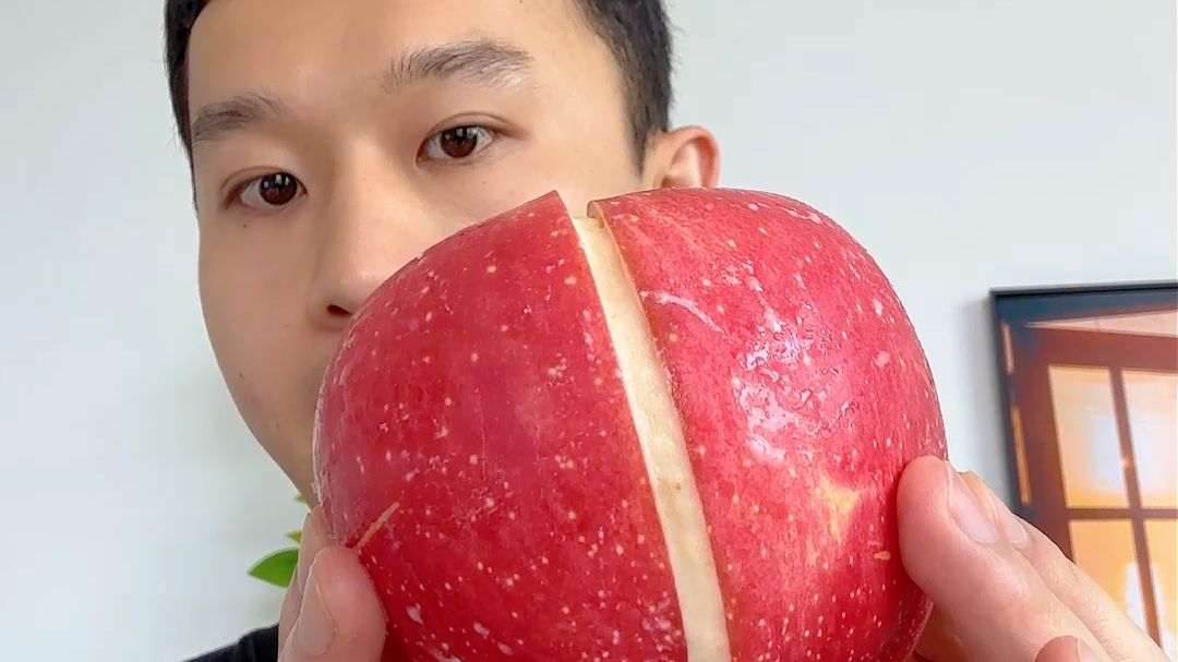这颗苹果就卖299吧，挣的都是辛苦钱
