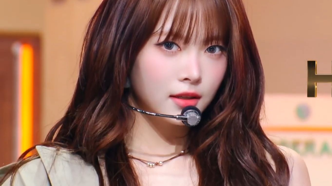 LE SSERAFIM最新回归曲HOT+Come Over 首打歌舞台