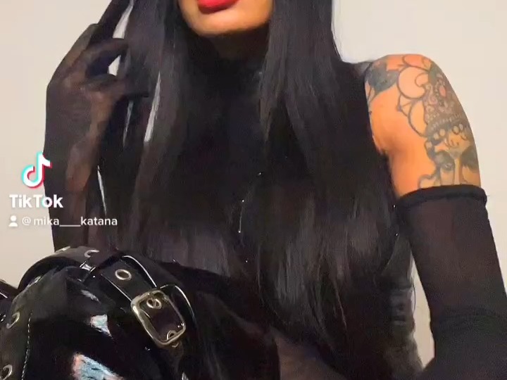 Model Selfie