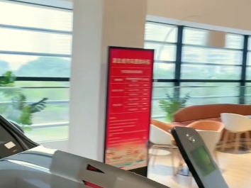 粗腿天天卖奔驰 6.20