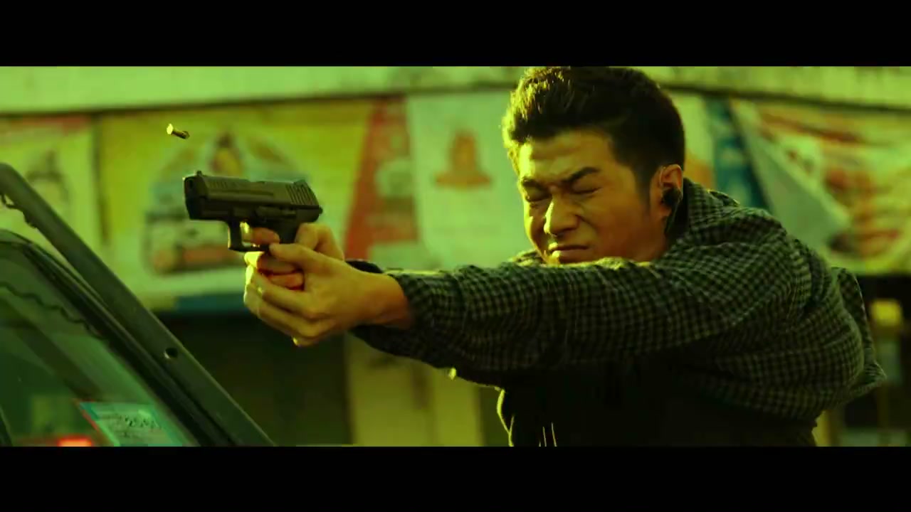 电影《巨额来电》曝光终极预告片【反电信诈骗题材,陈