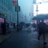 〖 ?? - 雷雨天 | 市区街道 〗 暴雨天气漫步在曼哈顿城市街道 。