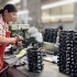 中国工厂大批量生产U形锁的流程，会变魔法的钢筋