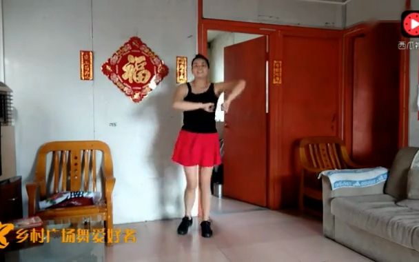 美女广场舞《舞动人生》