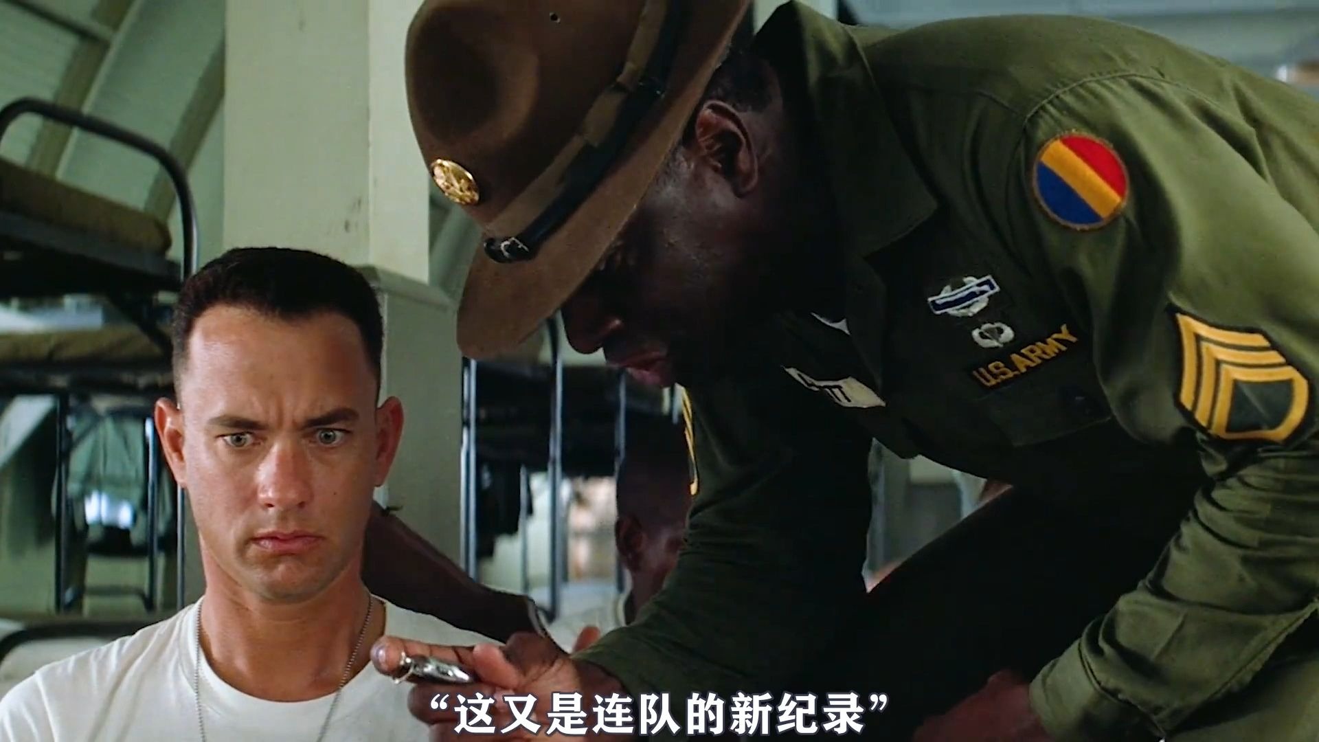 你为什么参军？为了服从您的命令，sir！” “该死的，你怎么可以回答的这么完美《阿甘正传》
