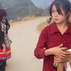 老挝女孩主动搭讪路过的中国小伙，期待小伙可以拿出9000万老挝币娶自己
