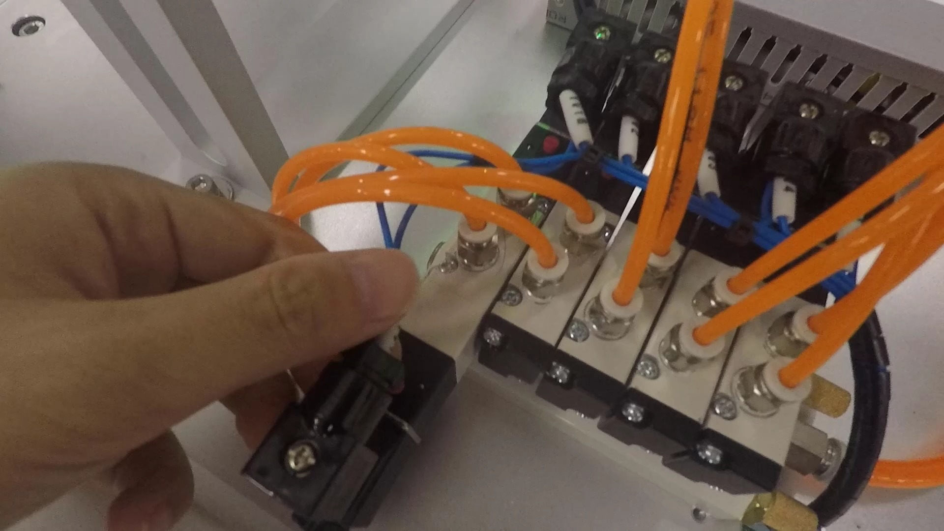 ABB-9-IO监控与夹爪控制