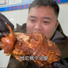 在兰州街头吃深夜羊杂碎：胡辣羊蹄，胡辣羊蹄，羊杂汤，爆炒羊杂！辣辣糊糊，深夜来上这么一口羊杂碎的快乐谁懂啊