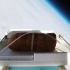 将面包套上气球飞向宇宙，回到地球后面包竟然？