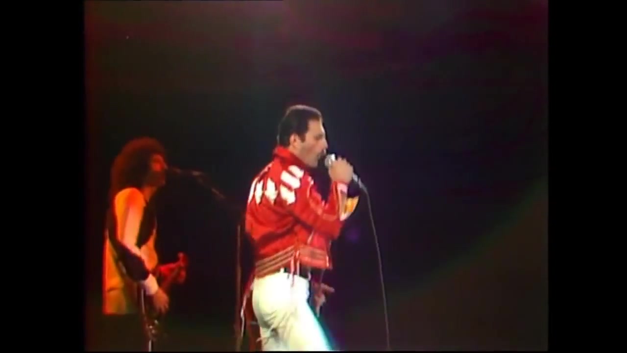 皇后乐队queen - fat bottomed girls (live at milton keynes)