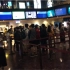 台湾同胞们看电影还需要现场排队买票？？还不知道买的是啥座位=_=