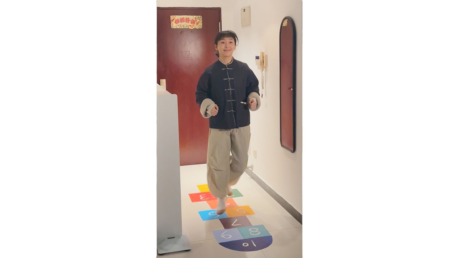 一个人在家如何过得热闹些