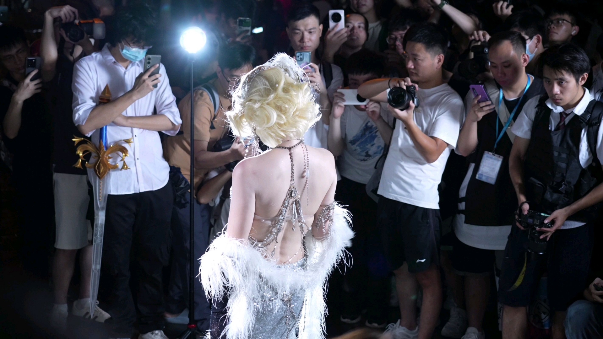 [Beauty Back Against the Water cos] - The body is very devilish, can't sleep at night (Danting)