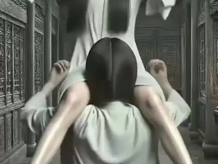 古宅女鬼骑脖子