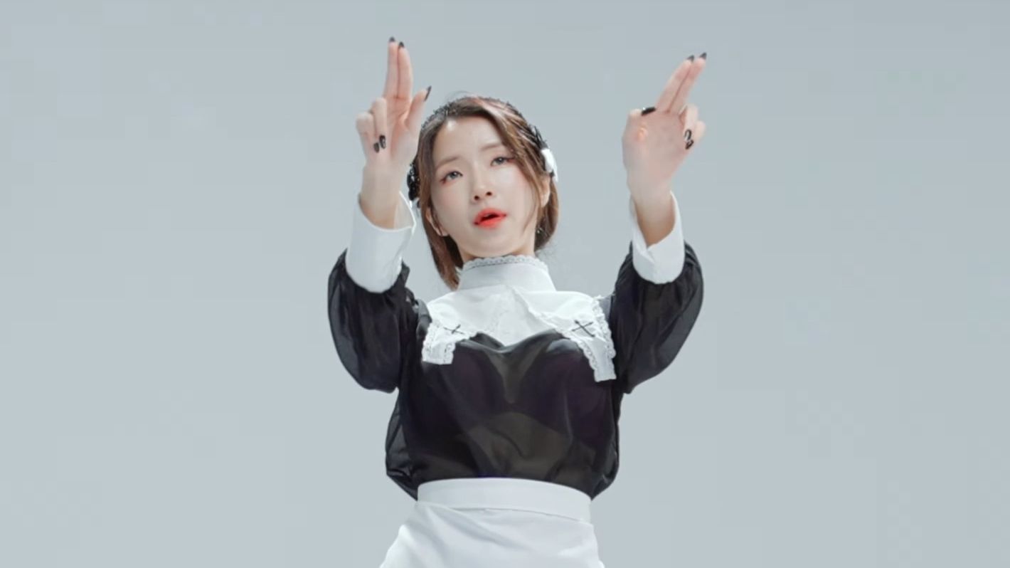 Seo Young, Bad Boy, maid outfit, horizontal screen