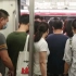 星期四早上的深圳地铁4号线，拥挤的车厢，追梦的人们，窗外美丽的风景。