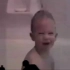 【回忆向】霉霉Taylor Swift儿童时期的唱歌录像，边洗澡边唱歌太可爱了！