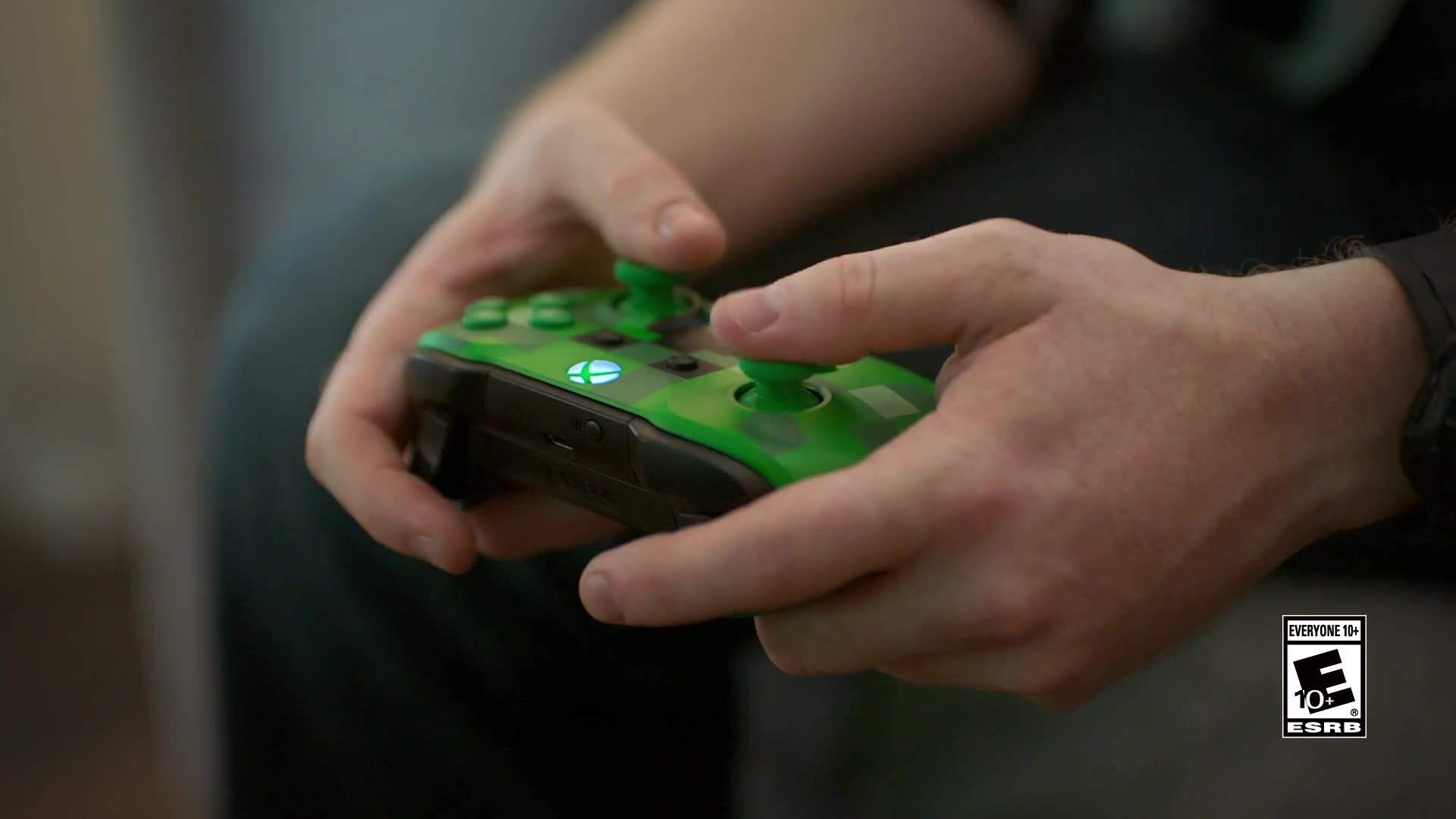 play together with xbox live gold & minecraft