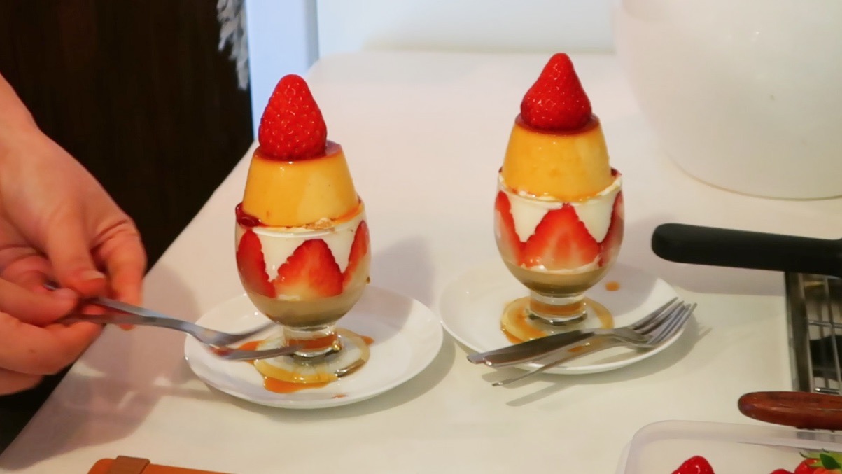 小时候爱玩做饭小游戏的人，长大开了间甜品店
